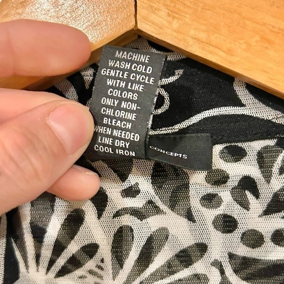 Vintage INC International Concepts Black Ruffle Neck Button Up Blouse Sheer Y2K - Picture 6 of 7